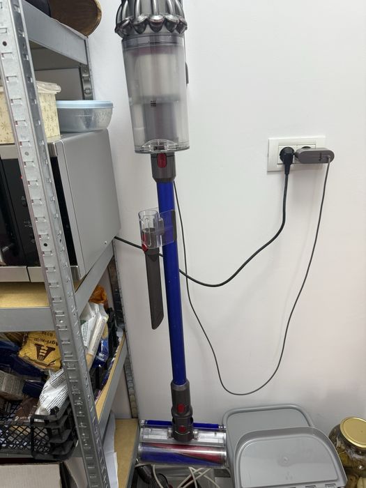 Aspirator Dyson V11 Absolute