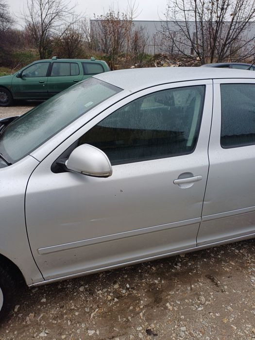 Шкода Октавия 1.6 дизел 105 к.с. на части