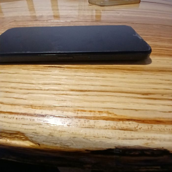 Vând telefon Huawei