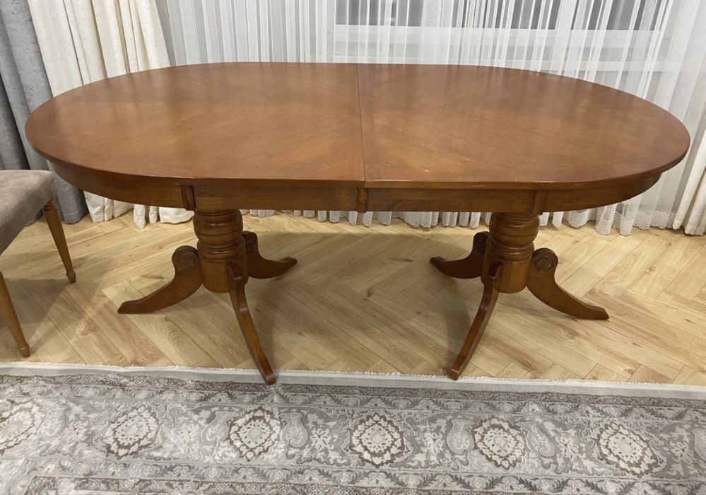 Продам стол 180х105