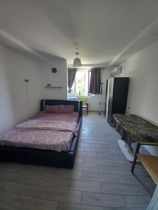 Inchiriez garsoniera Campina Prahova