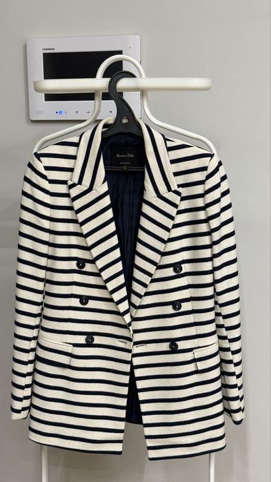 Пиджак Massimo Dutti EUR 34
