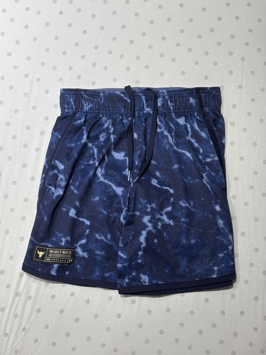 Къси панталонки на Under Armour