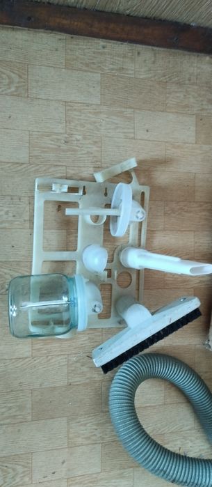 Прахосмукачки 2 бр.от 1974г и 1980г