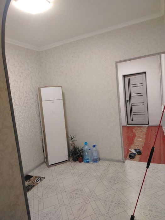 Жиззах шахар Микрорайон 3/2 да 3 хонали уй сотилади