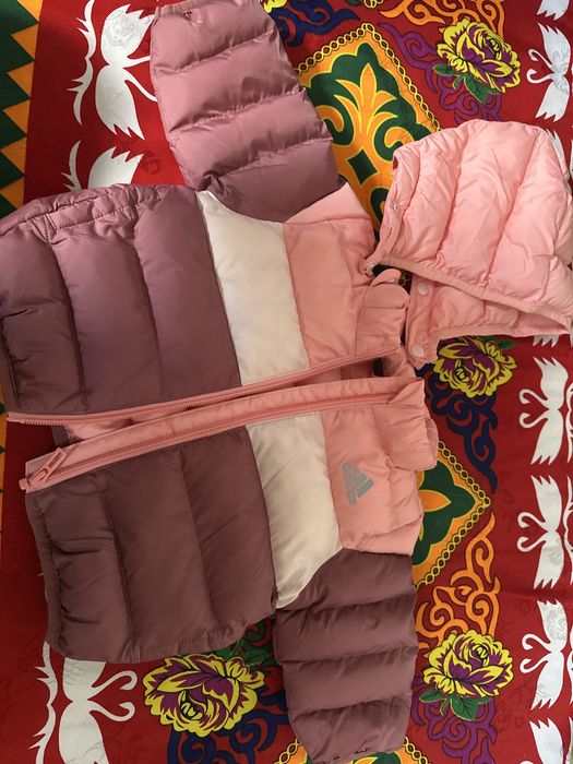 Продам осений куртка.Для девочек