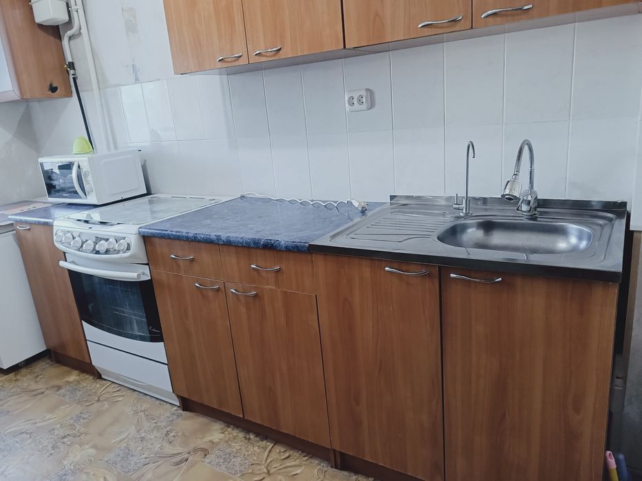 Продам Кухонный гарнитур