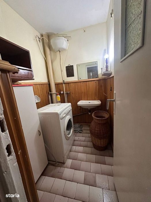 De vanzare apartament cu 4 camere,2 bai și 2 balcoane,etaj intermediar