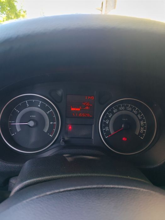 Продам любимца peugeot 301