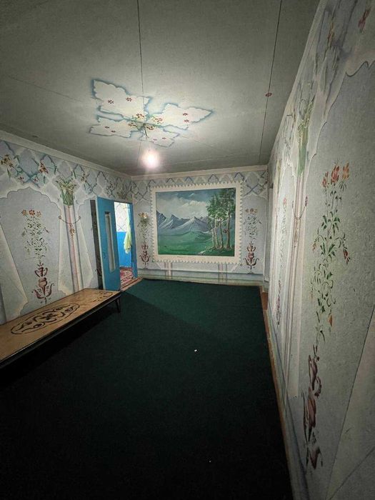 Uy sotiladi 5 xonaliy. SROCHNO