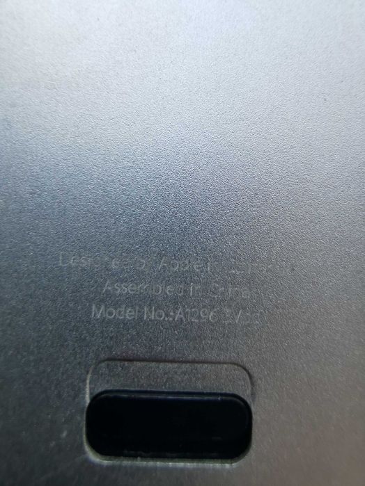 Apple Magic Mouse 1 -A1296  3Vdc + cutie si manuale de utilizare