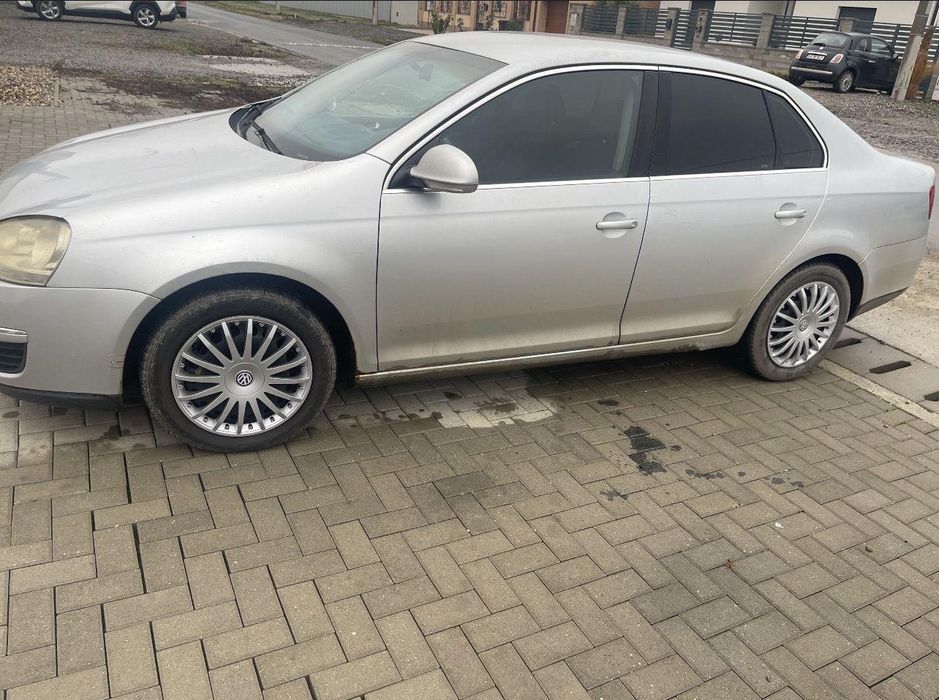 Vând Volkswagen Jetta 1.9 TDI 2005