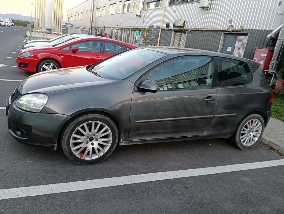 Golf 5 automat,diesel 1900cc,ac,scaune incalzite stare f buna.