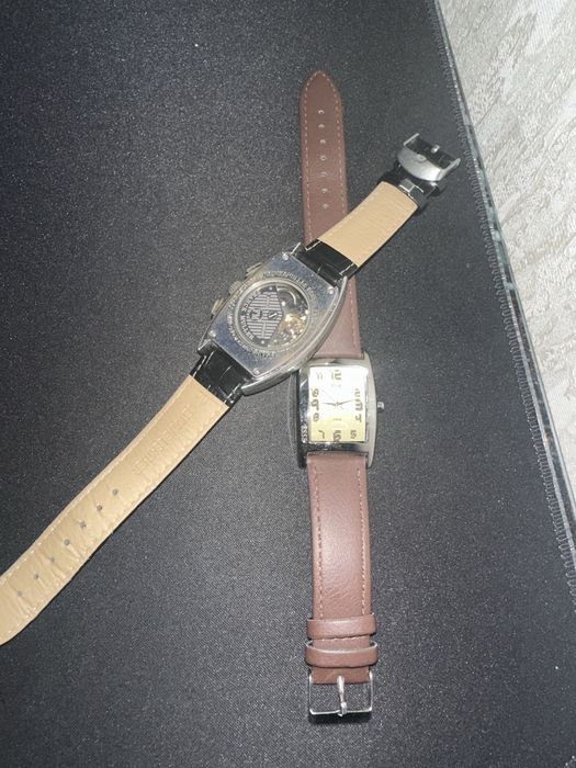 продам часы хорошым состаяни