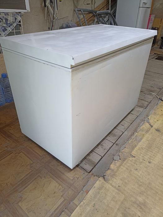 Продам морозильник