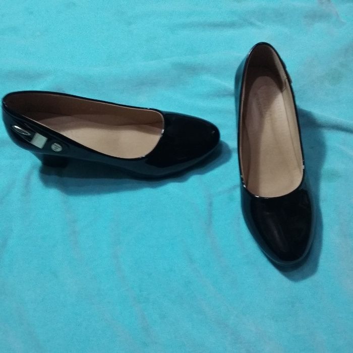 Туфли женские. Новые. Размер 39-40