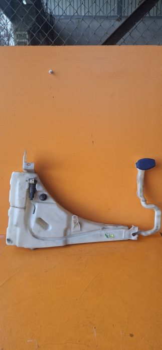 Казанче чистачки VW Touareg 7L / Porsche Cayenne 955 957 / Audi Q7 4L 7L0955453 резервоар