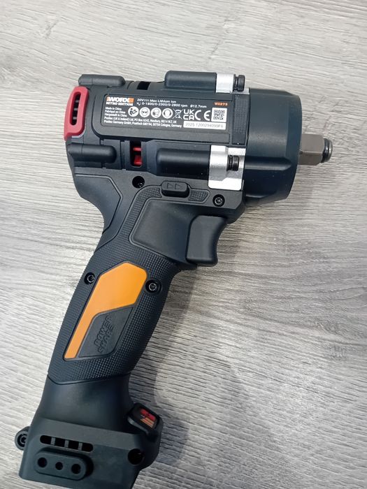 Mașina de înșurubat cu impact WORX WX 273 / 20V