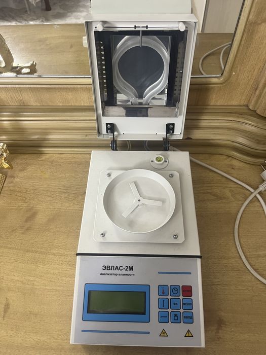 Анализатор влажности Эвлас-2м