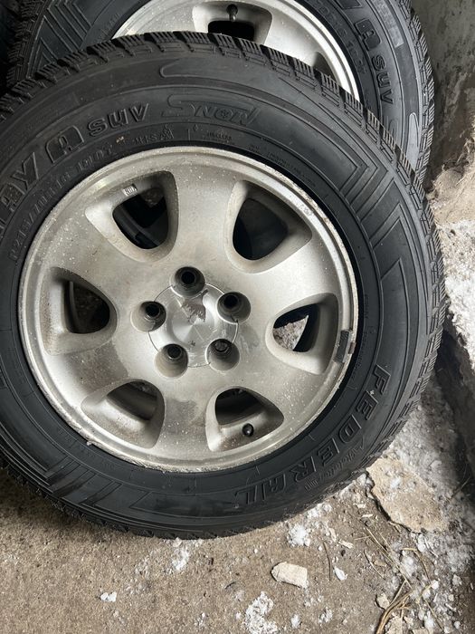 Продается шина вместе с дисками