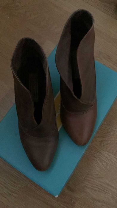 Botine Janet D. Deichman - marimea 36