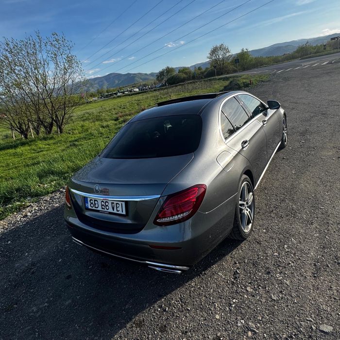 Mercedes E 220 194 HP