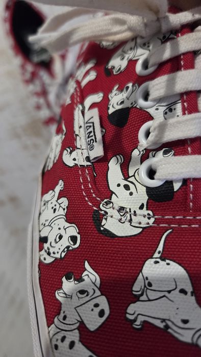 Vans Disney като нови