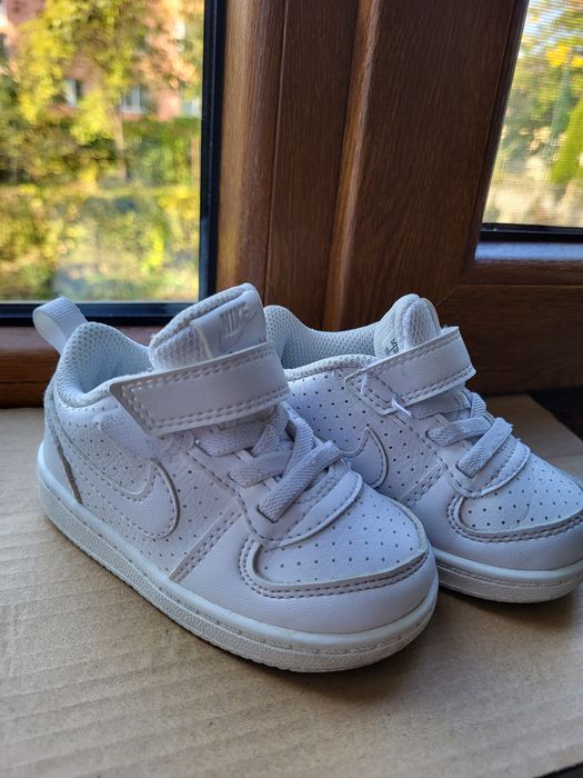 Pantofi sport Nike nr. 21