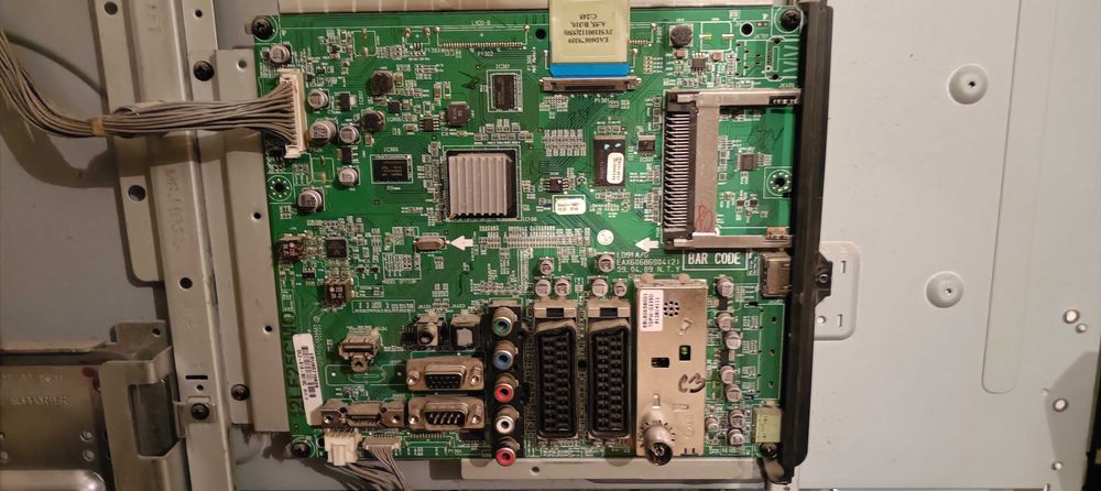 TV LCD LG 42" 42LF2500-ZA - panel defect pt piese (sursa, mb, t-con)