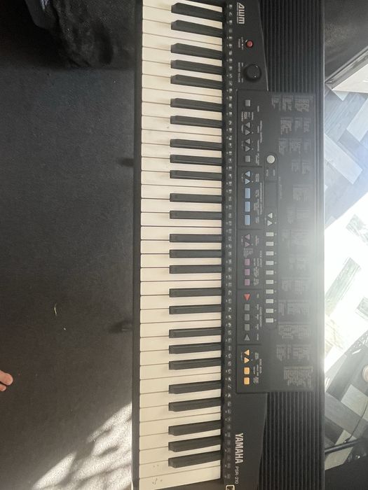 Orga yamaha psr-210