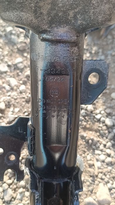Амортизатор Камри 30-35