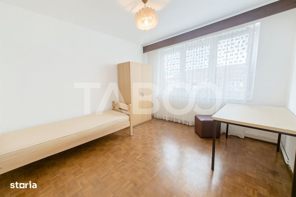 Apartament de vanzare zona Dioda cu 3 camere si balcon