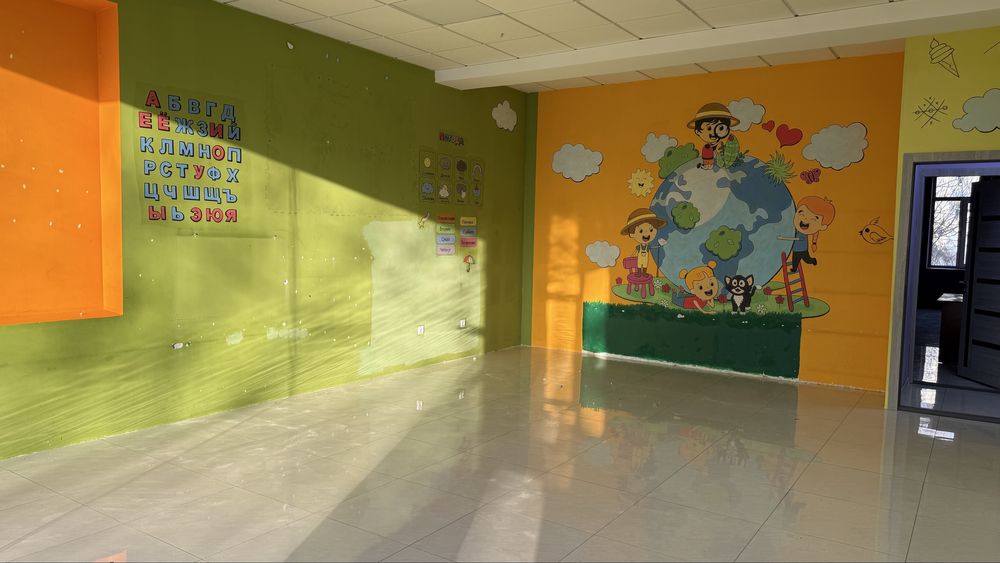 Сдам 3х этажное здание 933м2  в доль дороги Учтепа Без комиссии! F88