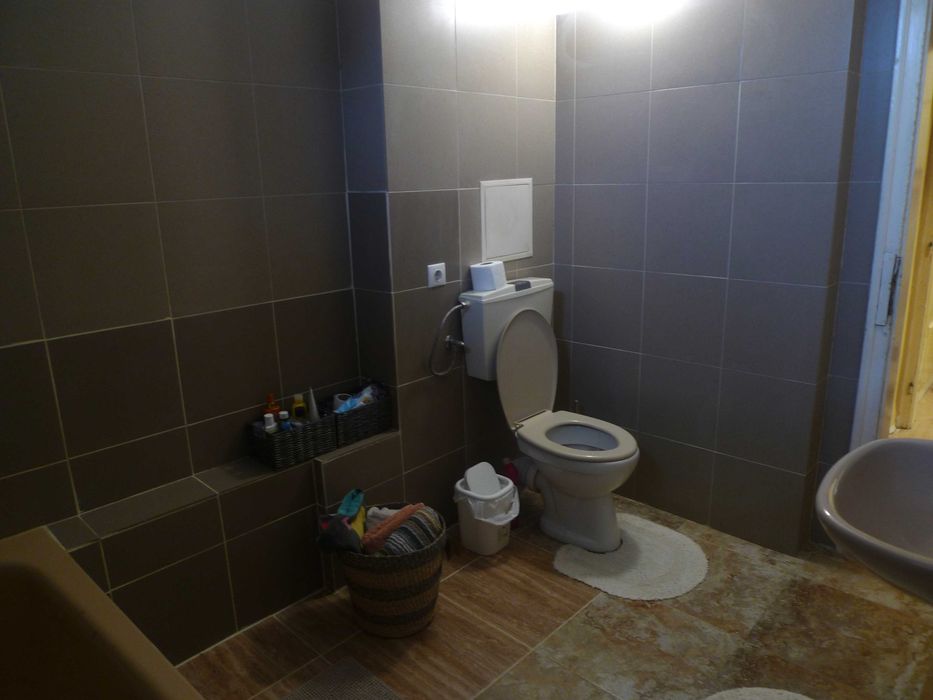 Дава се под наем Тристаен апартамент в София, Център - 75 кв.м за 790 € - Снимка #8