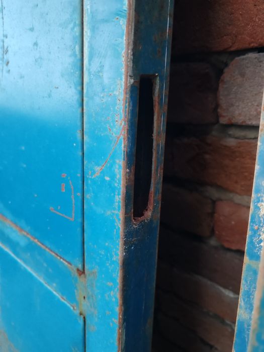 Гаражна врата...