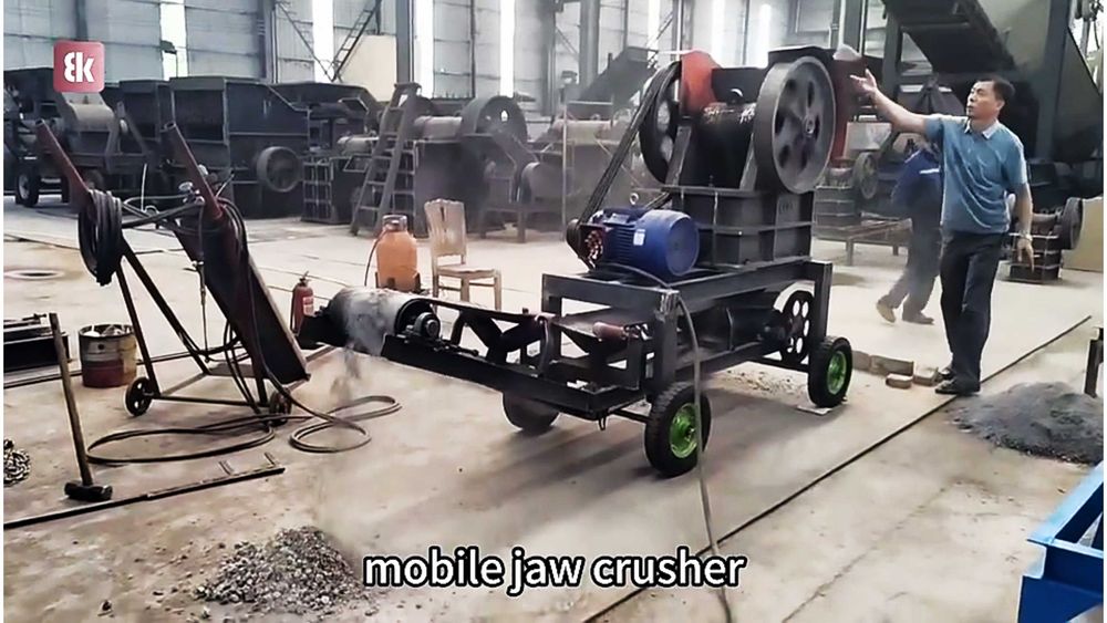 Нова Мобилна Челюстна Трошачка модел 250E5.5CN