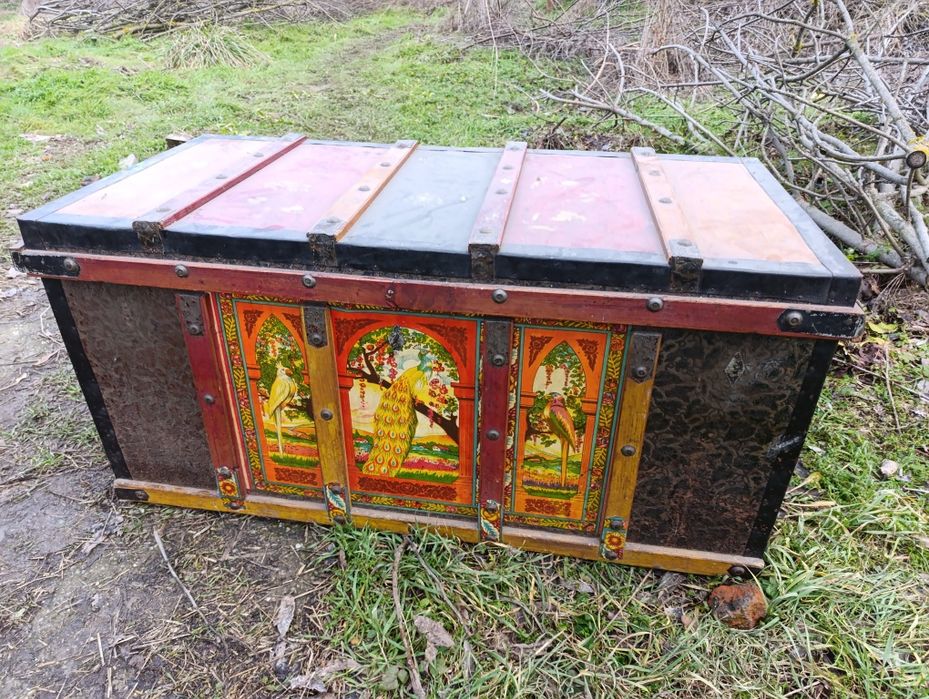 Cufăr zestre  aproximativ 100 de ani