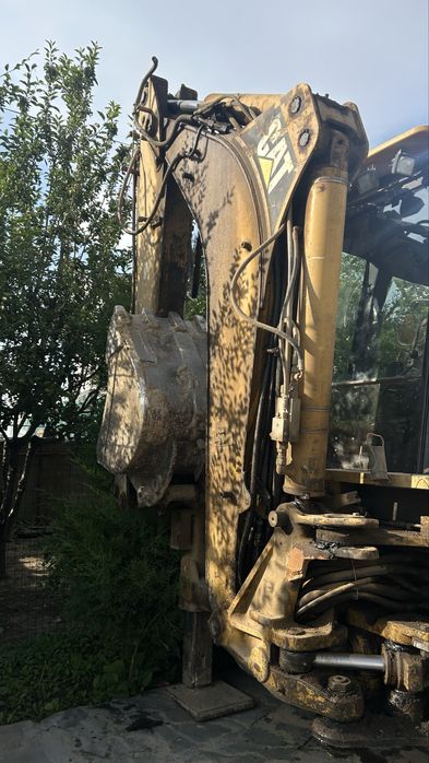 Трактор рабочий cat 3в1