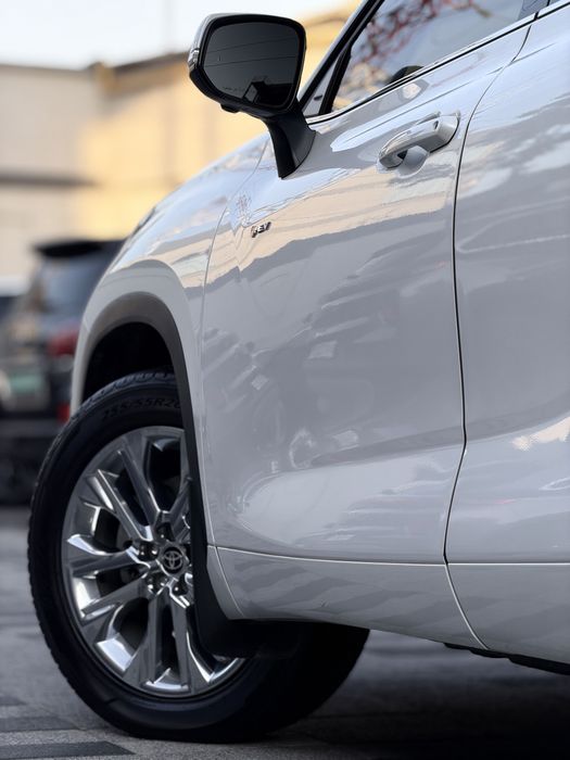 Toyota Highlander Hybrid Limited Full 2025 yil