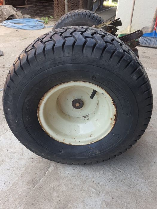 Punte tractor gazon hidro.