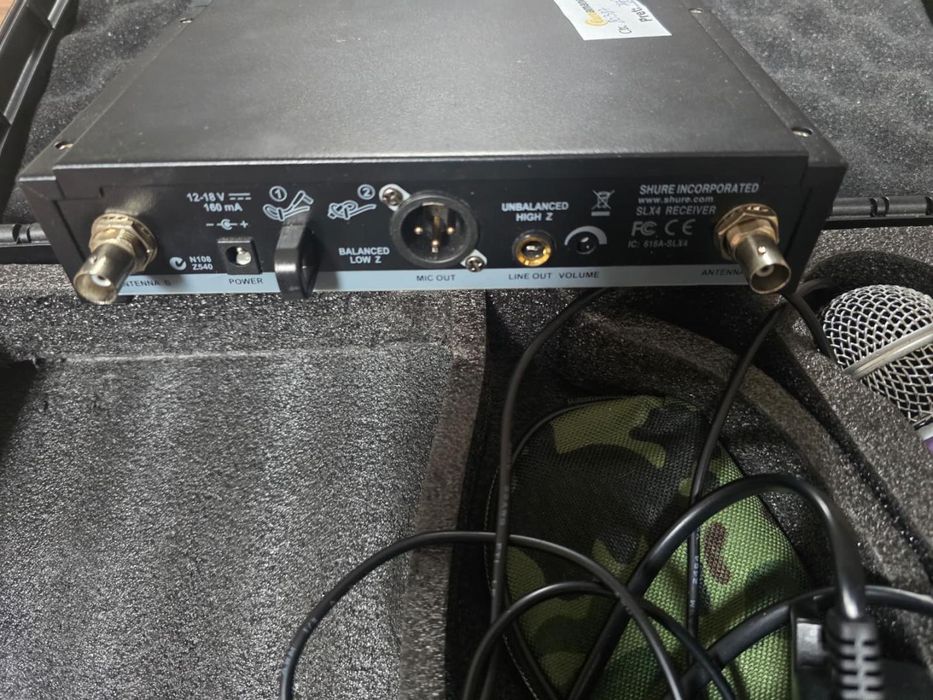 Microfon Wireless Profesional Shure SLX 2/Beta 58 A Cu Statie SLX -P-