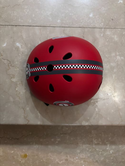 Детска каска за колело и скутер globber