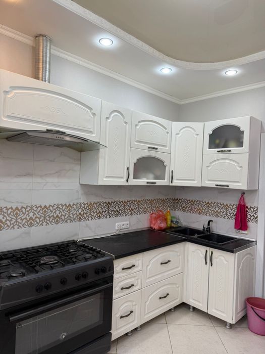 кух. гарнитур+газ плита