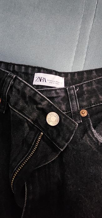 Продаются джинсы