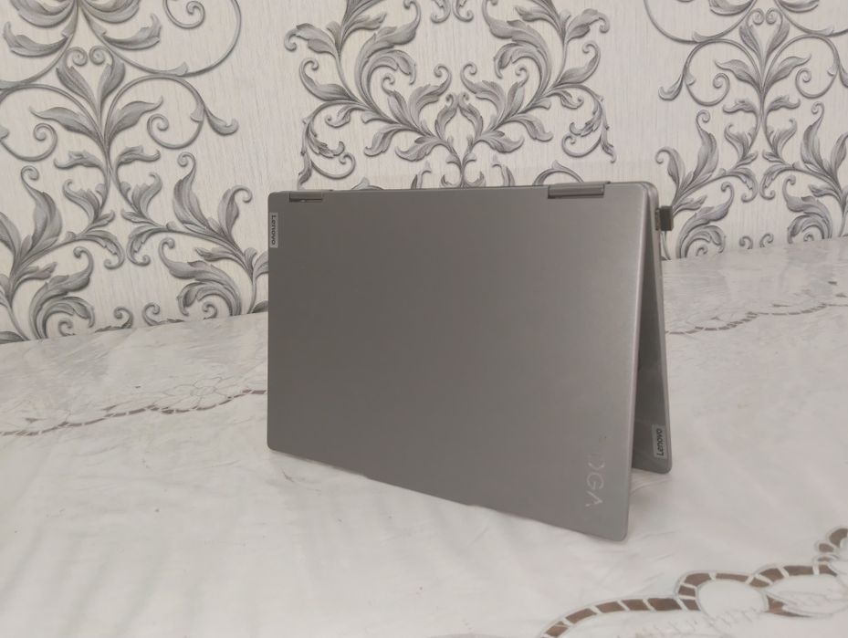 Lenova yoga noutbook