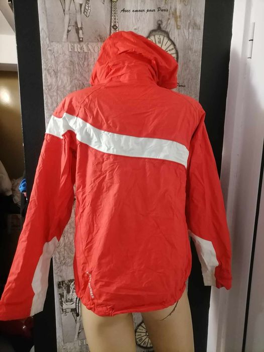 Дамски якета Helly Hansen