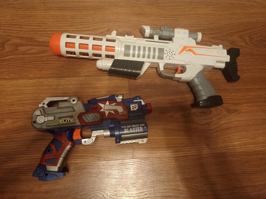 Продам игрушки для мальчика