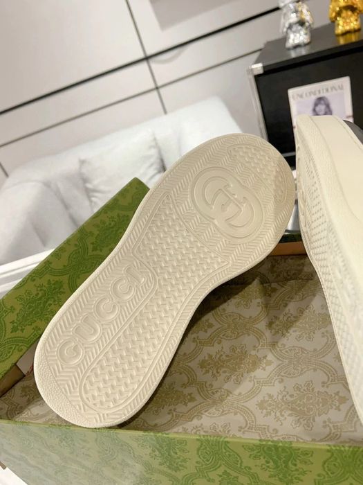 GG Supreme Sneaker Beige
