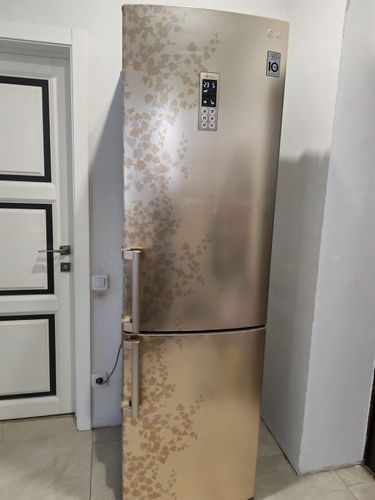 Холодильник рабочий