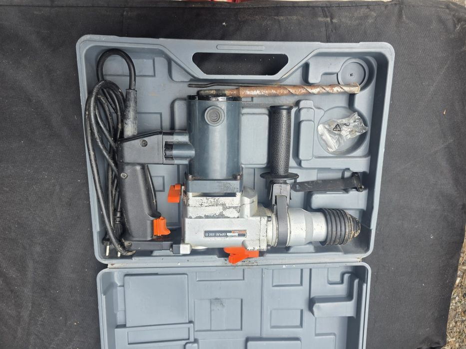 Vand ciocan rotopercutor marca Basic meister